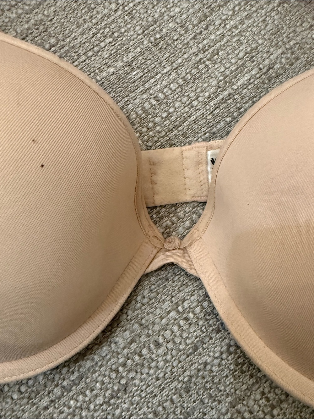 Wacoal  Bra in Nude - 34C - Picture 2 of 5